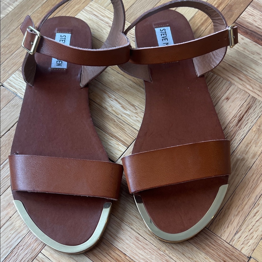 Steve Madden Tan Leather Sandals with Gold Accents